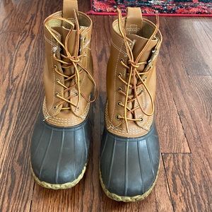 Bean Boots in Tan/Brown, 8”
